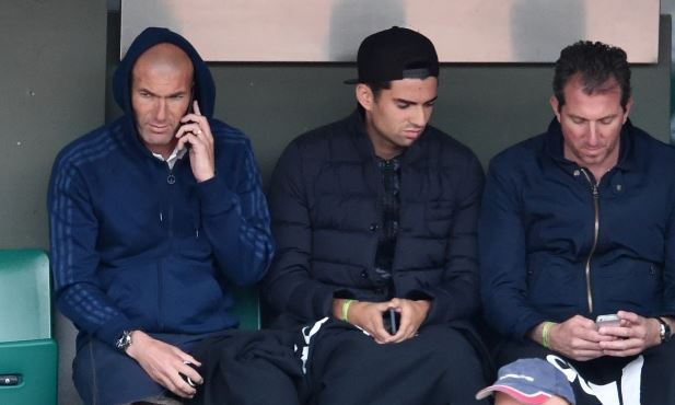 Zidane se convierte en abuelo con 49 años