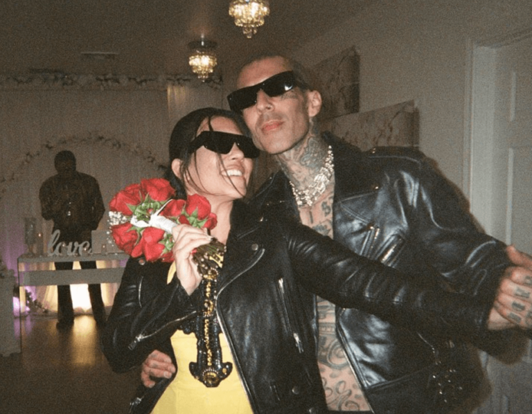 Cómo Travis Barker y Kourtney Kardashian celebran la recuperación de él